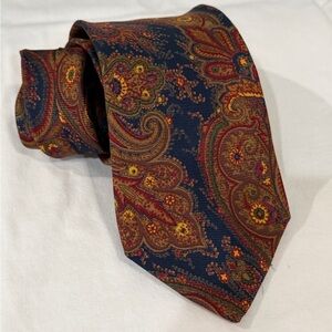 Brooks Brothers Amazing 100% Silk Multicolor Paisley Tie Thick Sturdy Beautiful